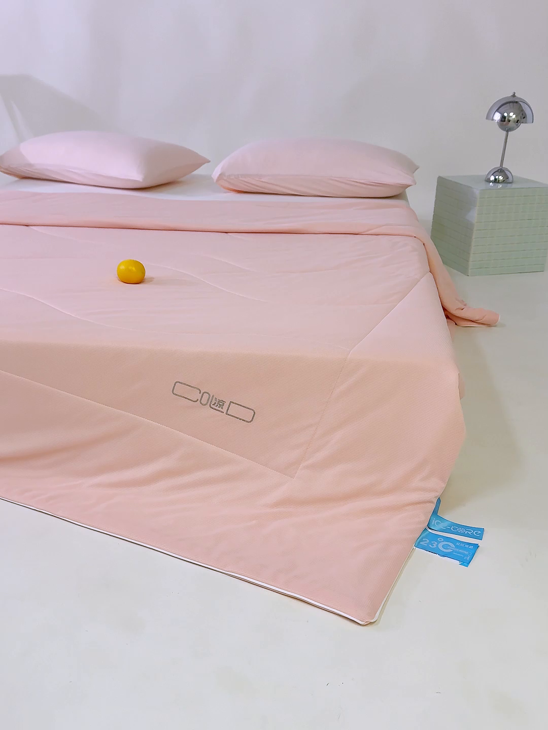 91家纺网 家纺一手货源 找家纺 芯恋家居 2026新款A类提花高端素色凉感丝小冰被夏被夏凉被空调被 冰梅粉