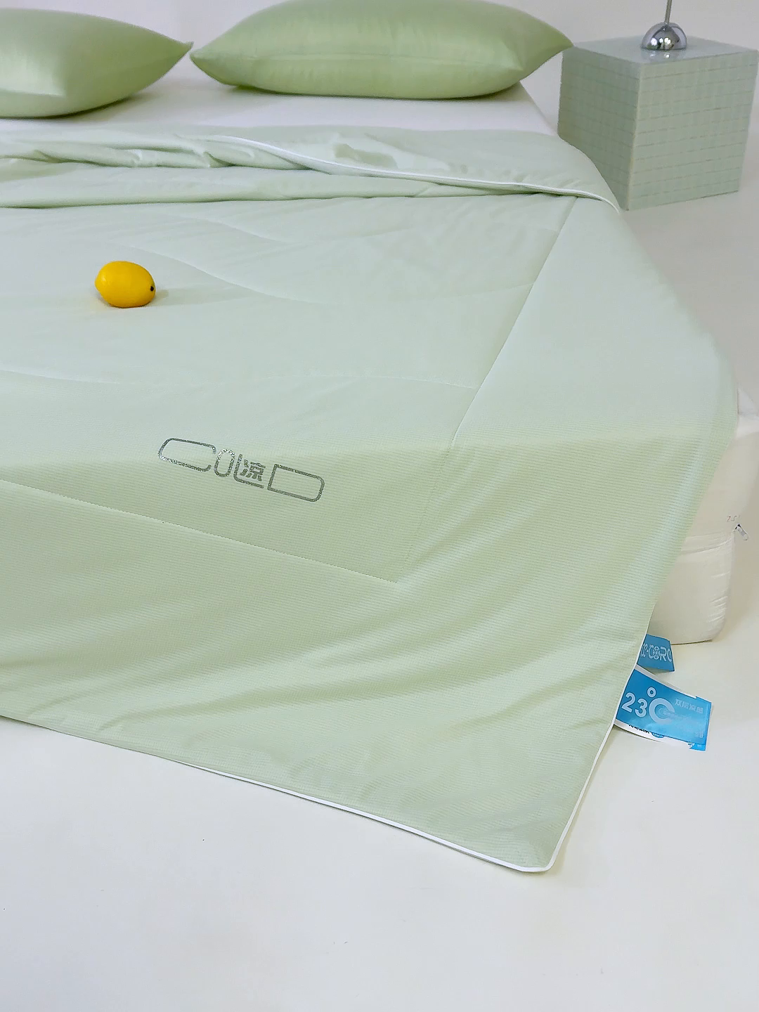 91家纺网 家纺一手货源 找家纺 芯恋家居 2026新款A类提花高端素色凉感丝小冰被夏被夏凉被空调被 优雅绿