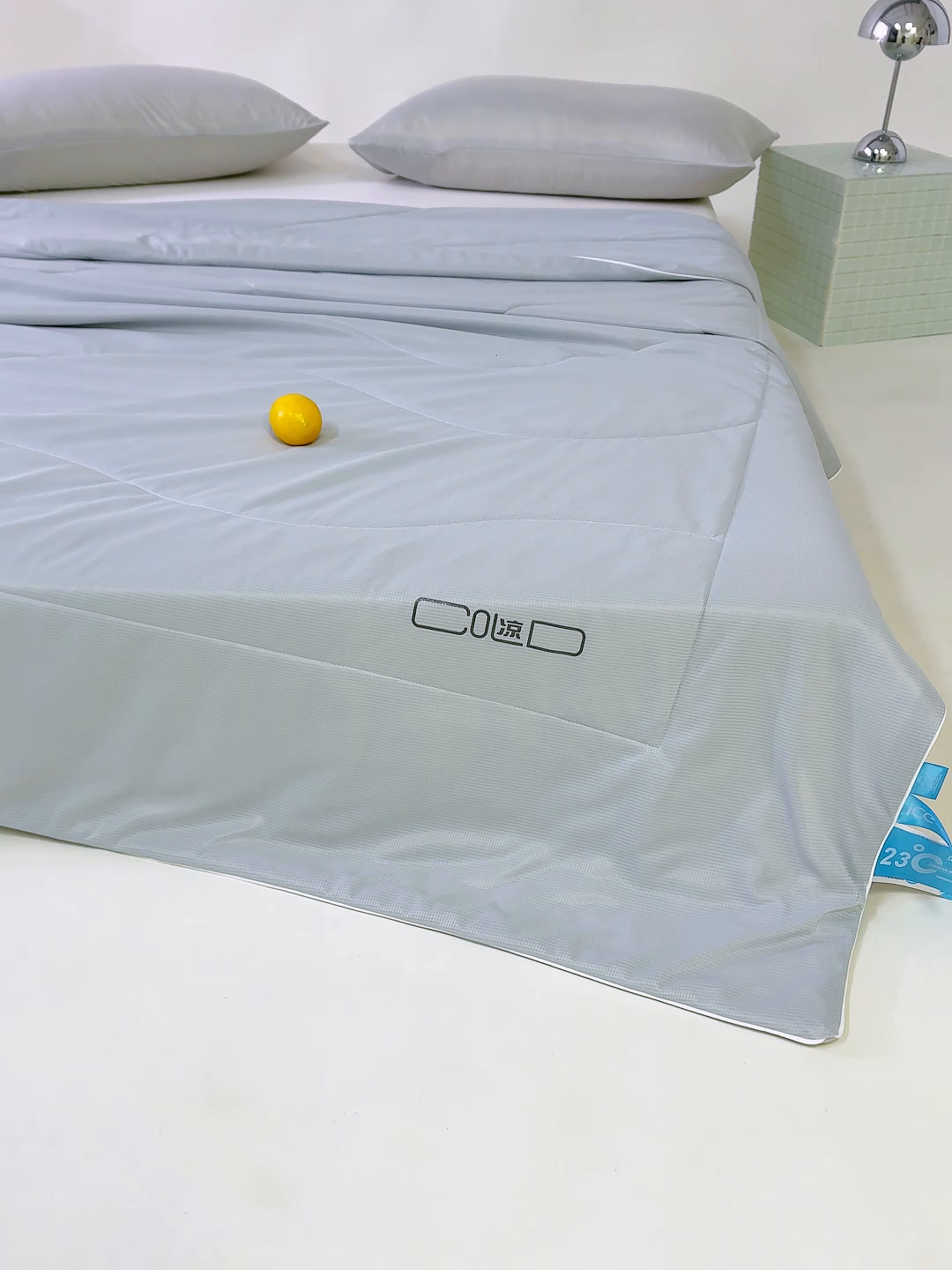 91家纺网 家纺一手货源 找家纺 芯恋家居 2026新款A类提花高端素色凉感丝小冰被夏被夏凉被空调被 玛瑙灰
