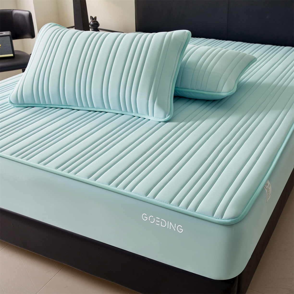 91家纺网 家纺一手货源 找家纺 雯豆家纺 2026春夏新品氨纶凉感床笠夹棉款床笠三件套床垫保护套 知夏-水绿