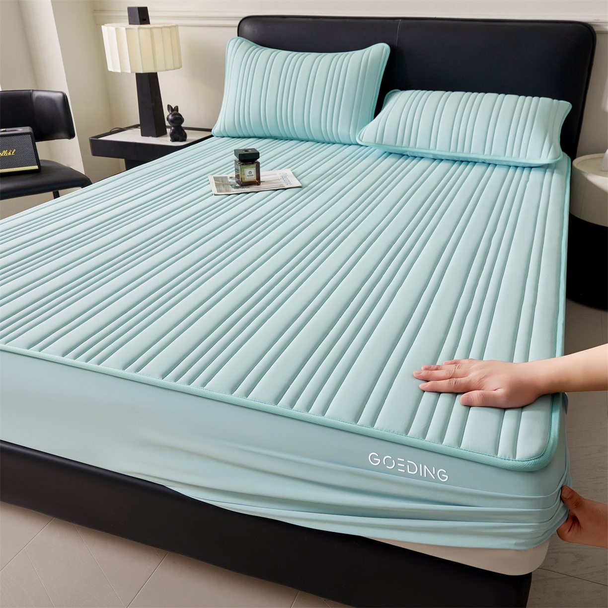 91家纺网 家纺一手货源 找家纺 雯豆家纺 2026春夏新品氨纶凉感床笠夹棉款床笠三件套床垫保护套 知夏-水绿