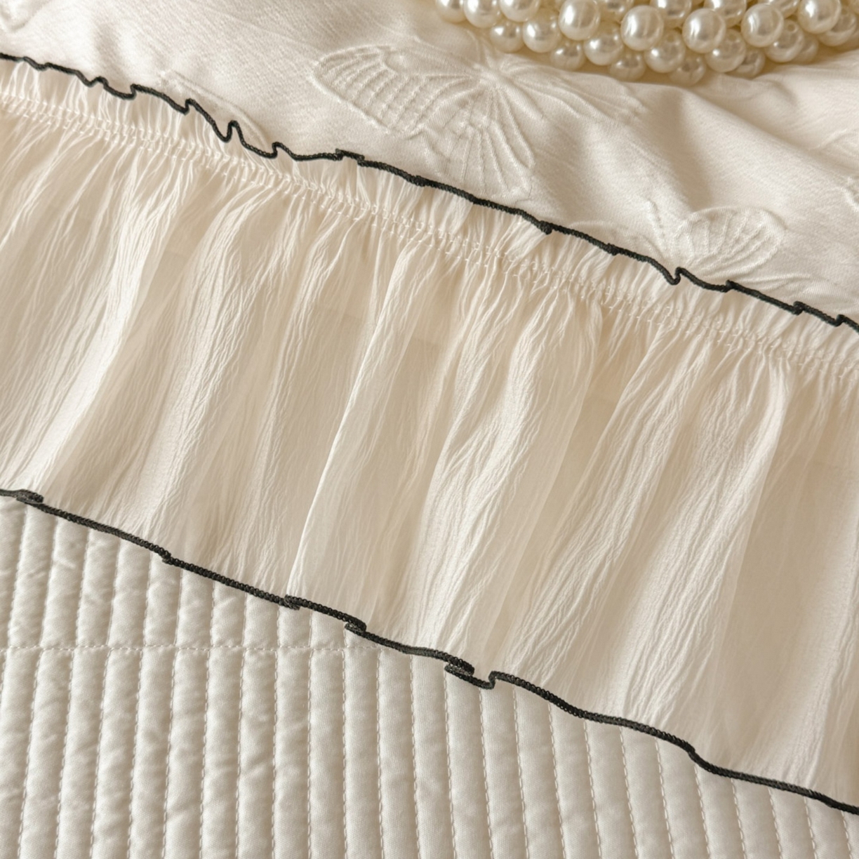 91家纺网 家纺一手货源 找家纺 迪梦姿家纺 2026春夏新款梦蝶真丝提花床盖四件套 梦蝶-奶白色