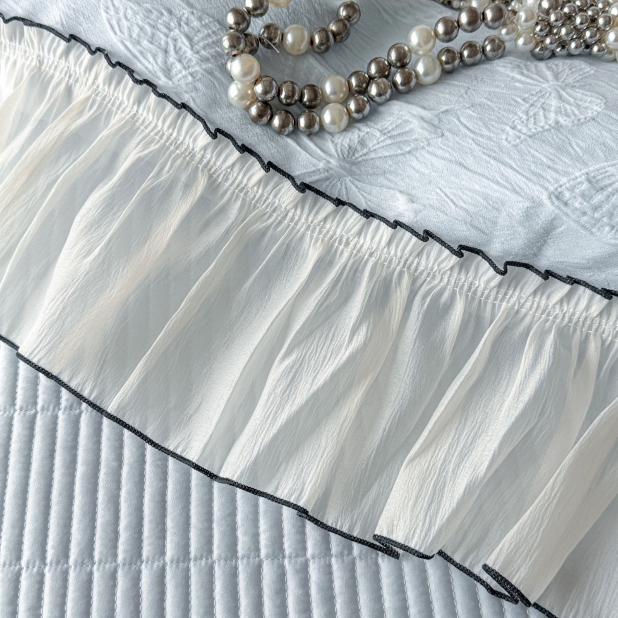 91家纺网 家纺一手货源 找家纺 迪梦姿家纺 2026春夏新款梦蝶真丝提花床盖四件套 梦蝶-天空兰