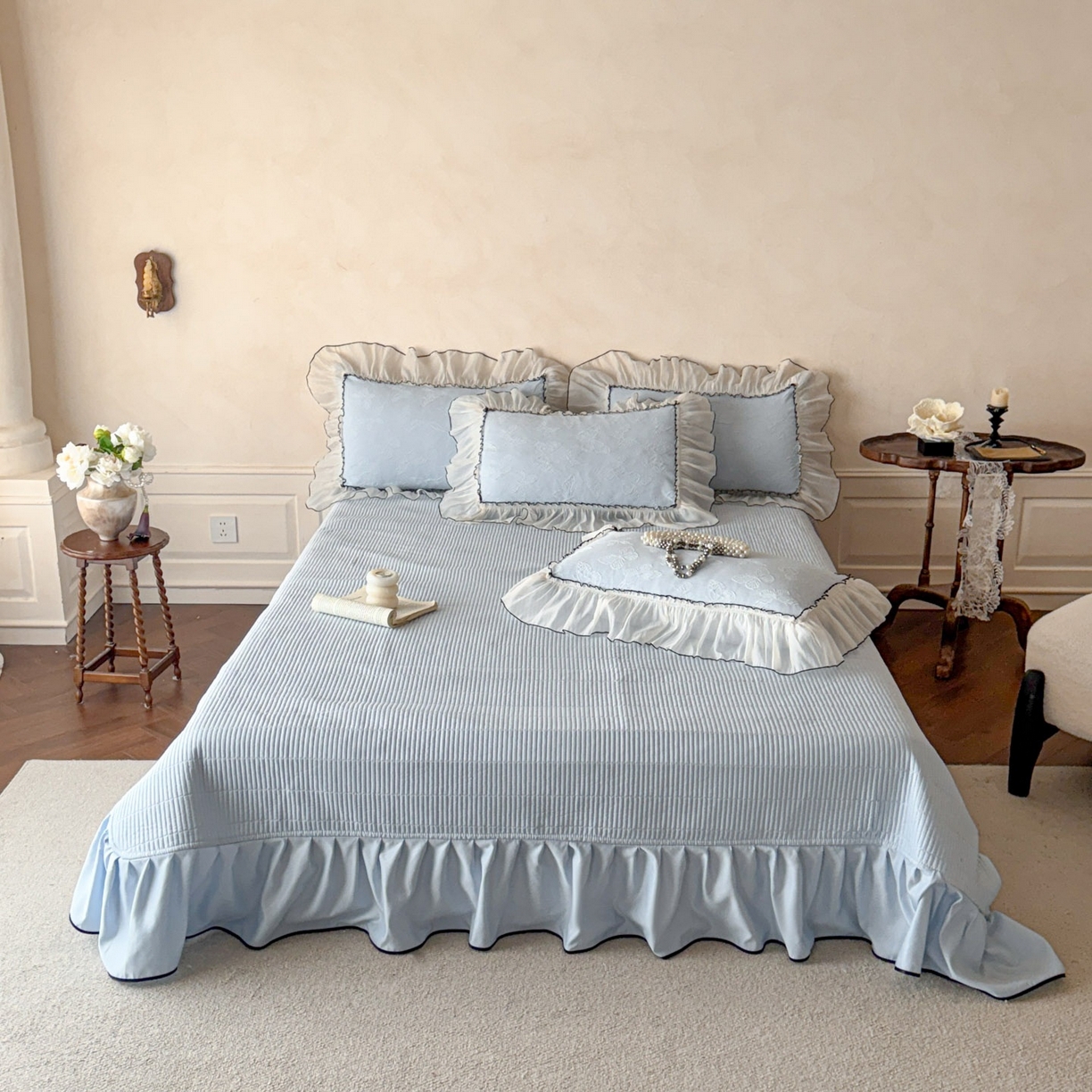 91家纺网 家纺一手货源 找家纺 迪梦姿家纺 2026春夏新款梦蝶真丝提花床盖四件套 梦蝶-天空兰