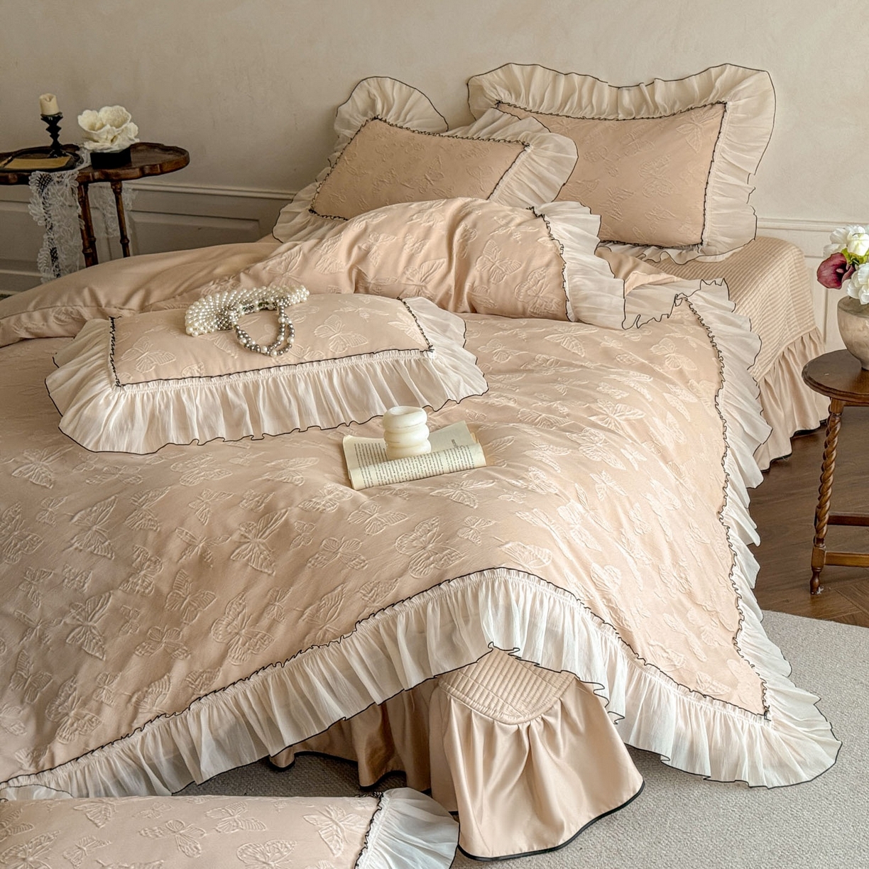 迪梦姿家纺 2026春夏新款梦蝶真丝提花床盖四件套 梦蝶-米驼色