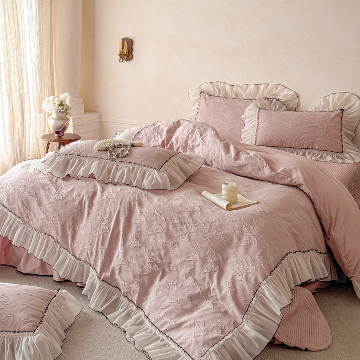 91家纺网 家纺一手货源 找家纺 迪梦姿家纺 2026春夏新款梦蝶真丝提花床盖四件套 梦蝶-浅豆沙