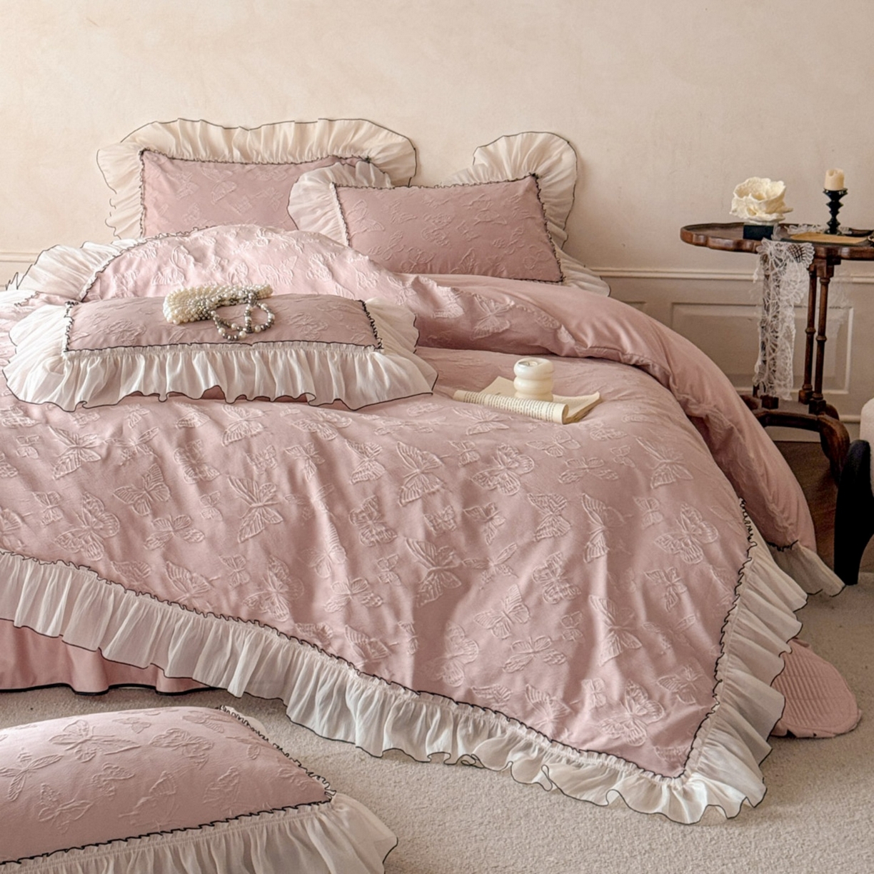 91家纺网 家纺一手货源 找家纺 迪梦姿家纺 2026春夏新款梦蝶真丝提花床盖四件套 梦蝶-浅豆沙