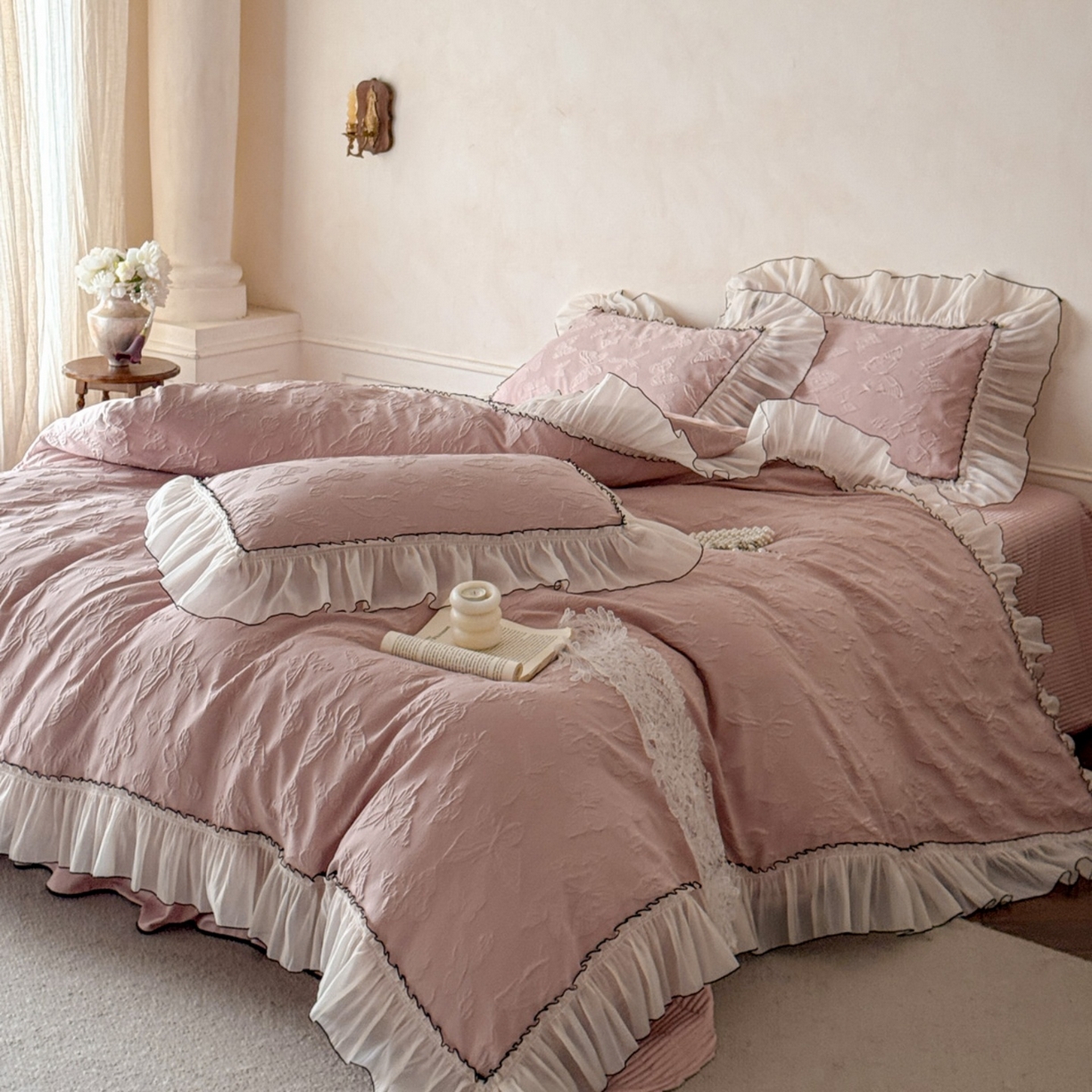 91家纺网 家纺一手货源 找家纺 迪梦姿家纺 2026春夏新款梦蝶真丝提花床盖四件套 梦蝶-浅豆沙