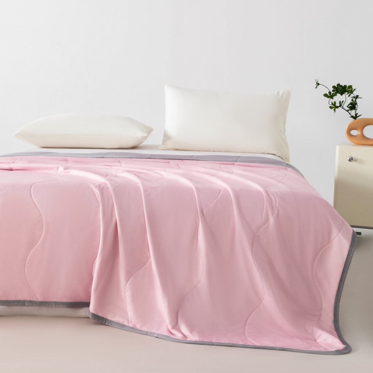 91家纺网 家纺一手货源 找家纺 （总）畅销被业 2026新款凉感丝夏凉被夏被-大波浪