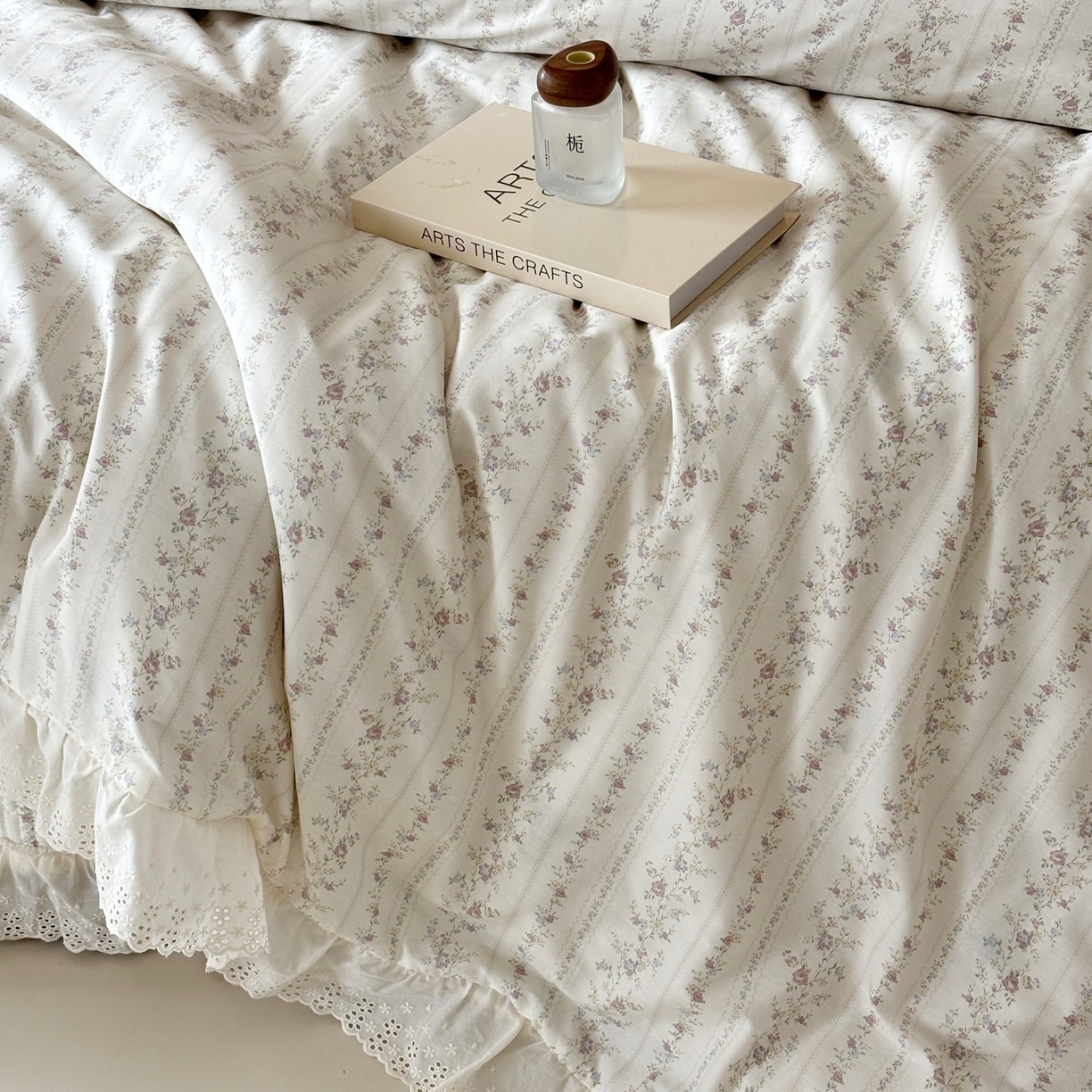 91家纺网 家纺一手货源 找家纺 满座家居 2026新款法式纯棉花边全棉床盖四件套小碎花田园风 奶油泡芙