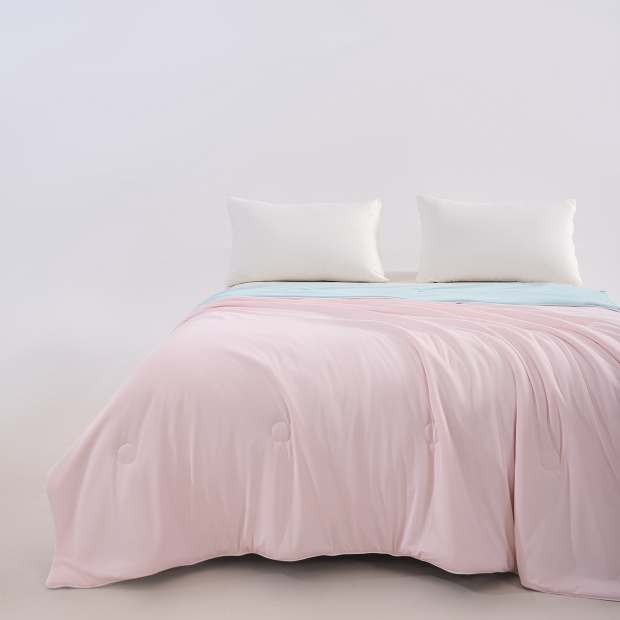 91家纺网 家纺一手货源 找家纺 （总）苏羿家纺 2026春夏新款A类踩棉工艺凉感丝纯色夏被空调被夏凉被 被子被芯