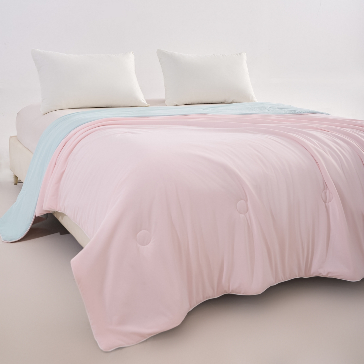 91家纺网 家纺一手货源 找家纺 （总）苏羿家纺 2026春夏新款A类踩棉工艺凉感丝纯色夏被空调被夏凉被 被子被芯