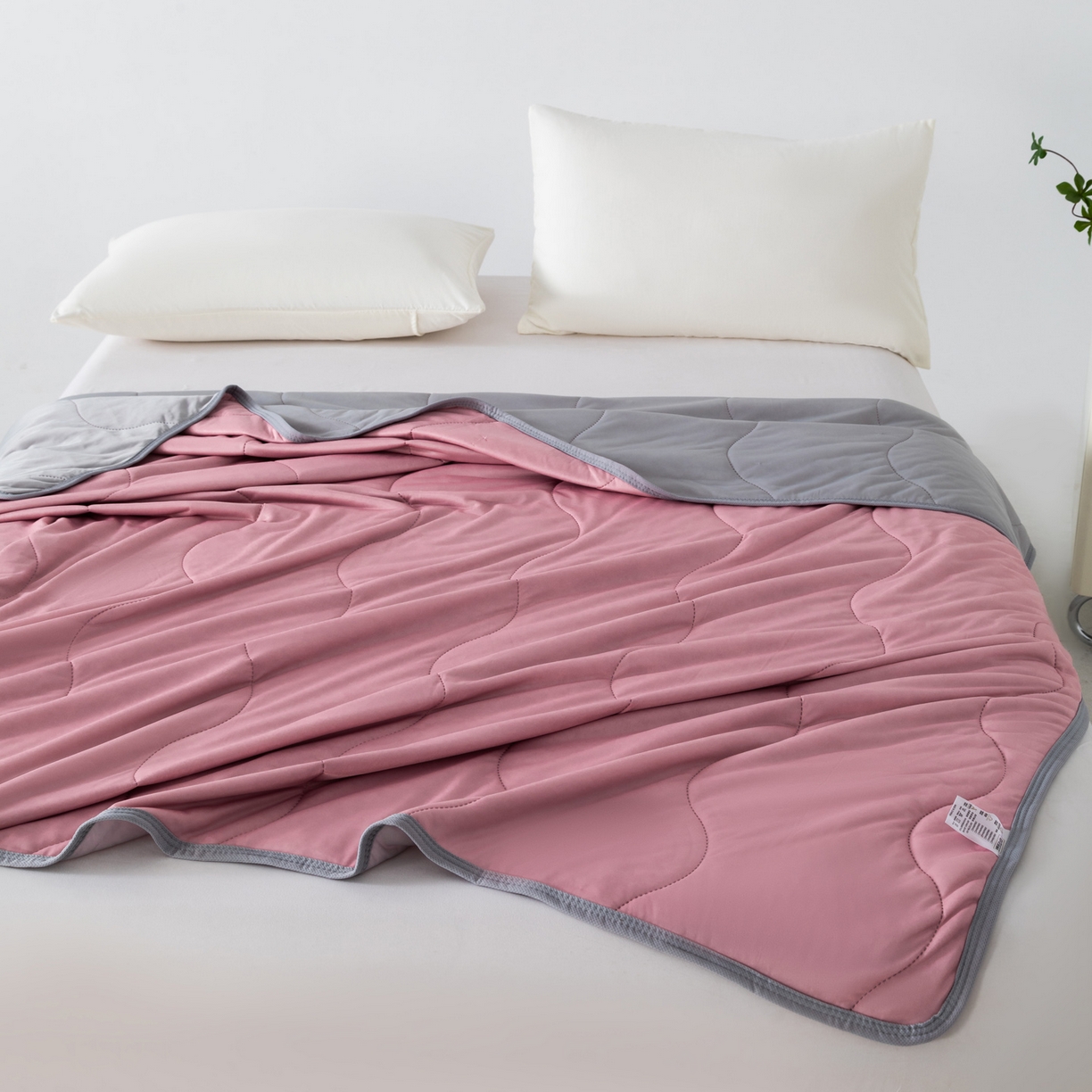 91家纺网 家纺一手货源 找家纺 畅销被业 2026新款凉感丝夏凉被夏被-大波浪 波浪格-豆沙