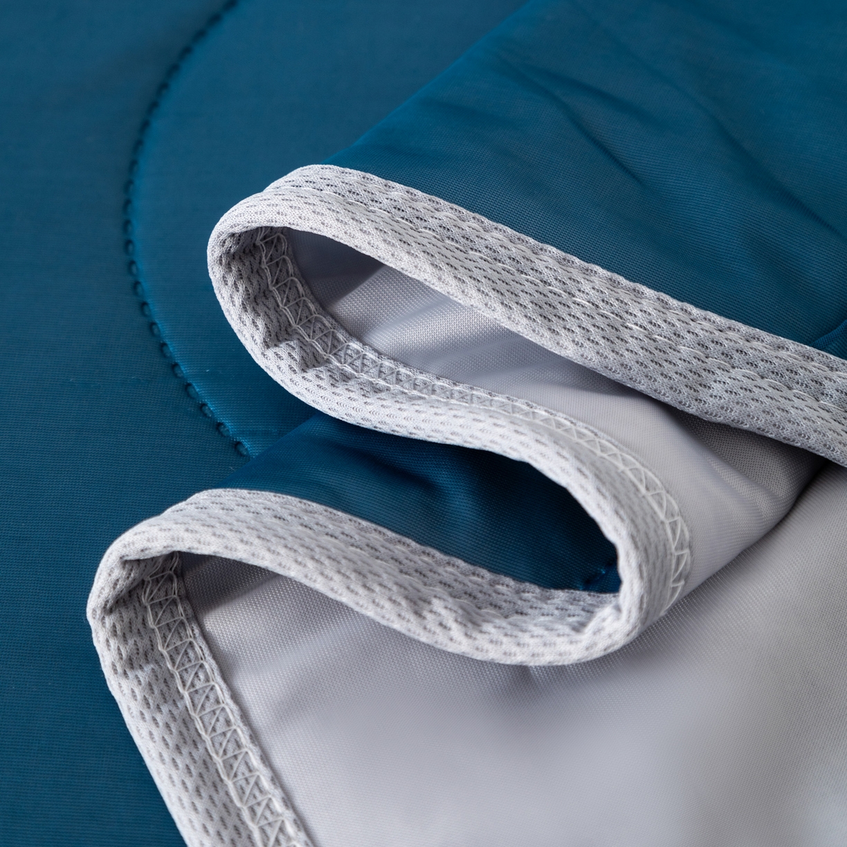 91家纺网 家纺一手货源 找家纺 畅销被业 2026新款凉感丝夏凉被夏被-大波浪 波浪格-湖蓝