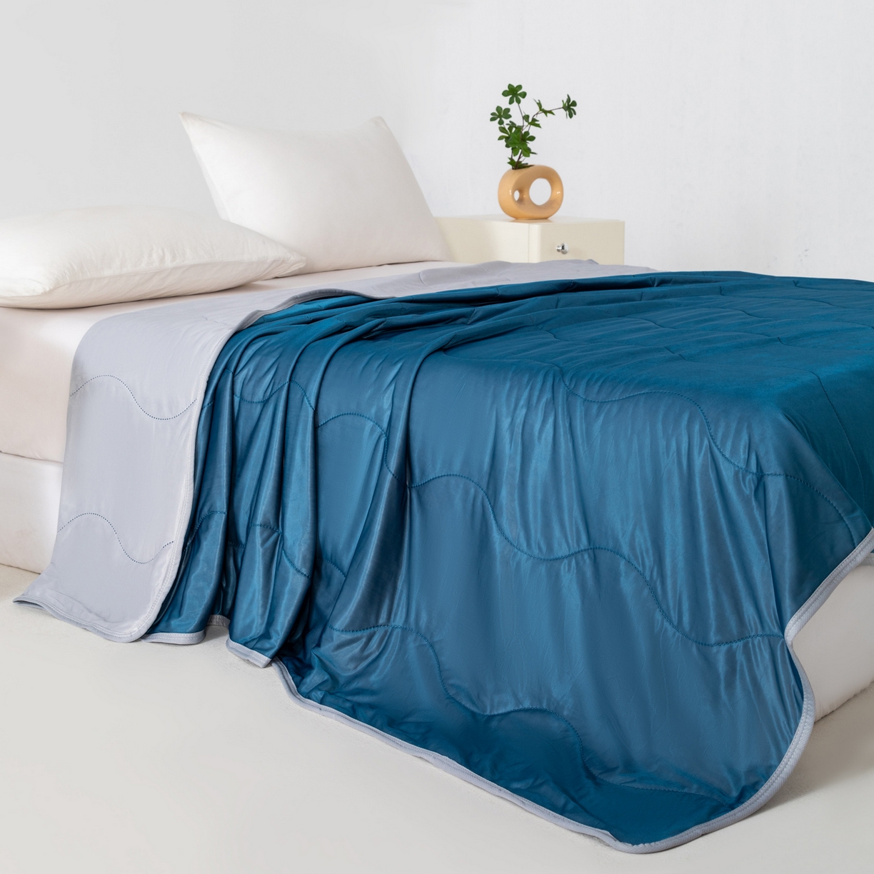 91家纺网 家纺一手货源 找家纺 畅销被业 2026新款凉感丝夏凉被夏被-大波浪 波浪格-湖蓝