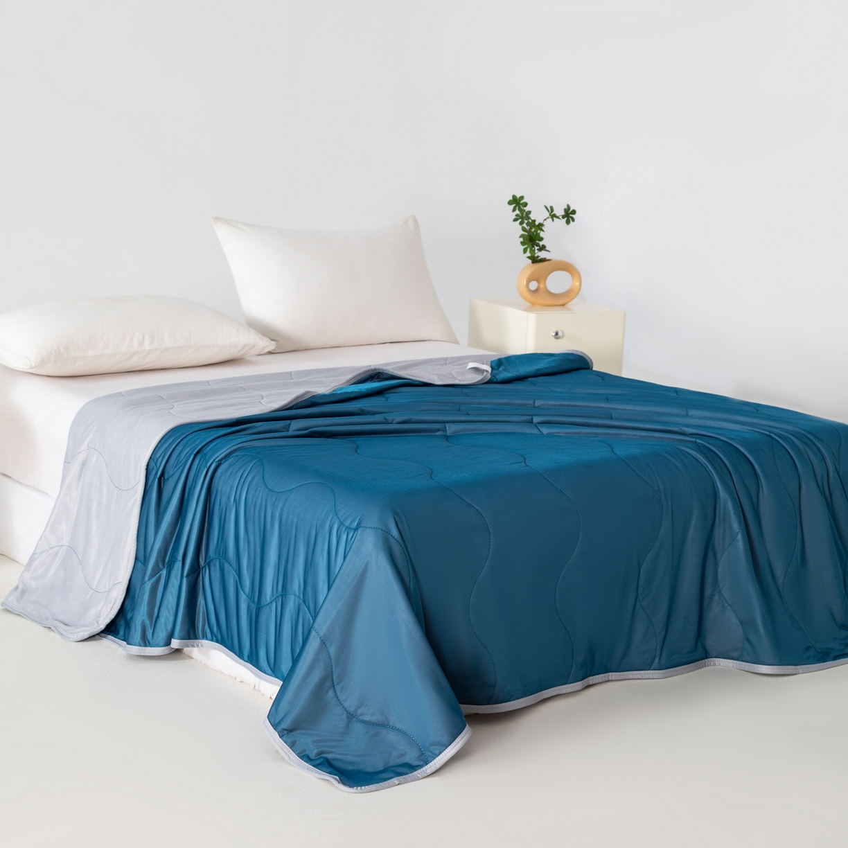 91家纺网 家纺一手货源 找家纺 畅销被业 2026新款凉感丝夏凉被夏被-大波浪 波浪格-湖蓝