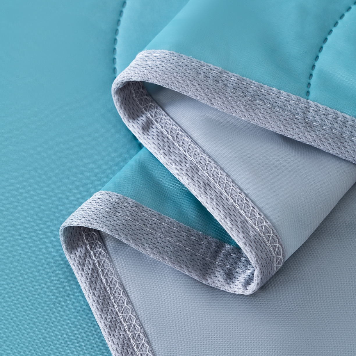 91家纺网 家纺一手货源 找家纺 畅销被业 2026新款凉感丝夏凉被夏被-大波浪 波浪格-墨绿