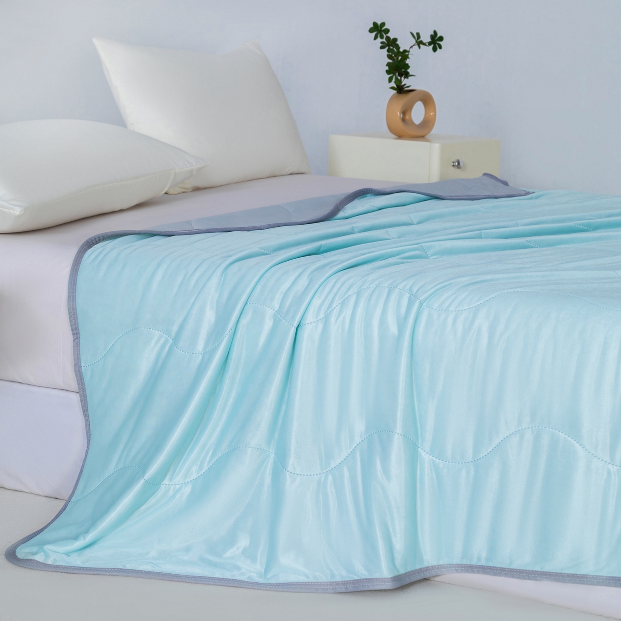 91家纺网 家纺一手货源 找家纺 畅销被业 2026新款凉感丝夏凉被夏被-大波浪 波浪格-浅绿