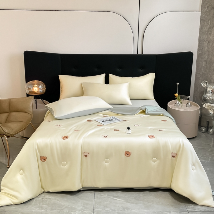 91家纺网 家纺一手货源 找家纺 席佬大 2026新款水洗冰丝夏被 夏被四件套 小熊-奶黄绿