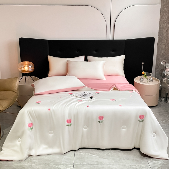 91家纺网 家纺一手货源 找家纺 席佬大 2026新款水洗冰丝夏被 夏被四件套 郁金香—奶白粉