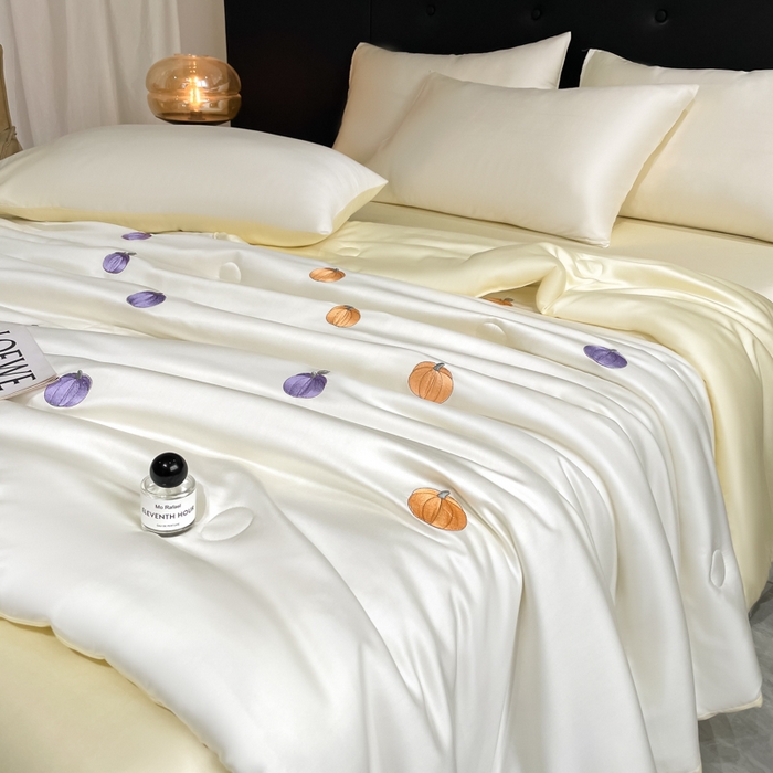 91家纺网 家纺一手货源 找家纺 席佬大 2026新款水洗冰丝夏被 夏被四件套 南瓜—奶白米黄