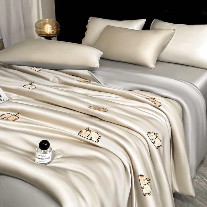 91家纺网 家纺一手货源 找家纺 席佬大 2026新款水洗冰丝夏被 夏被四件套 咕噜—梧桐灰