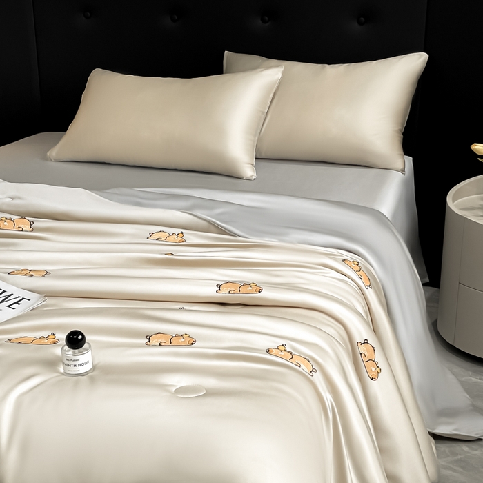 91家纺网 家纺一手货源 找家纺 席佬大 2026新款水洗冰丝夏被 夏被四件套 咕噜—梧桐灰