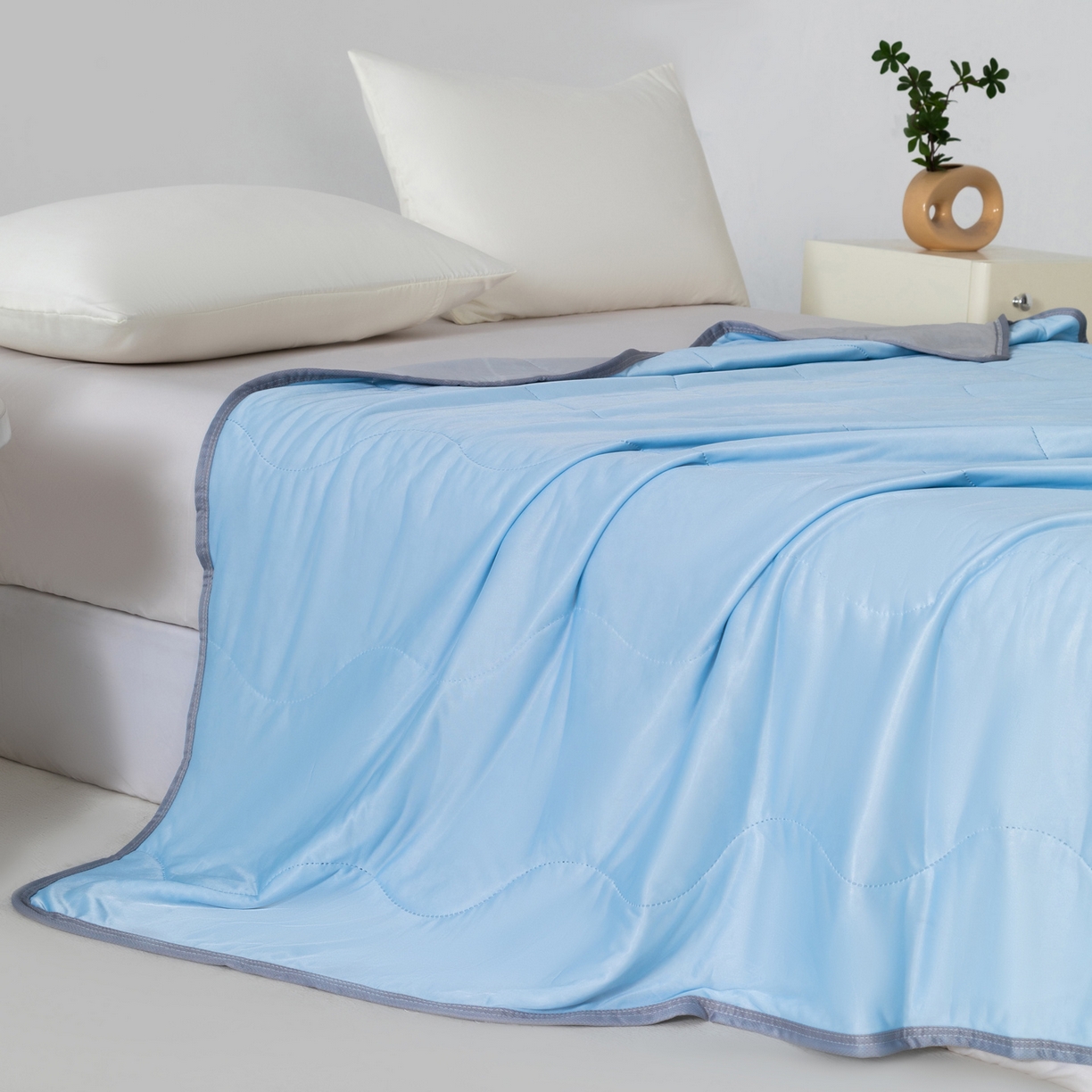 91家纺网 家纺一手货源 找家纺 畅销被业 2026新款凉感丝夏凉被夏被-大波浪 波浪格-天蓝