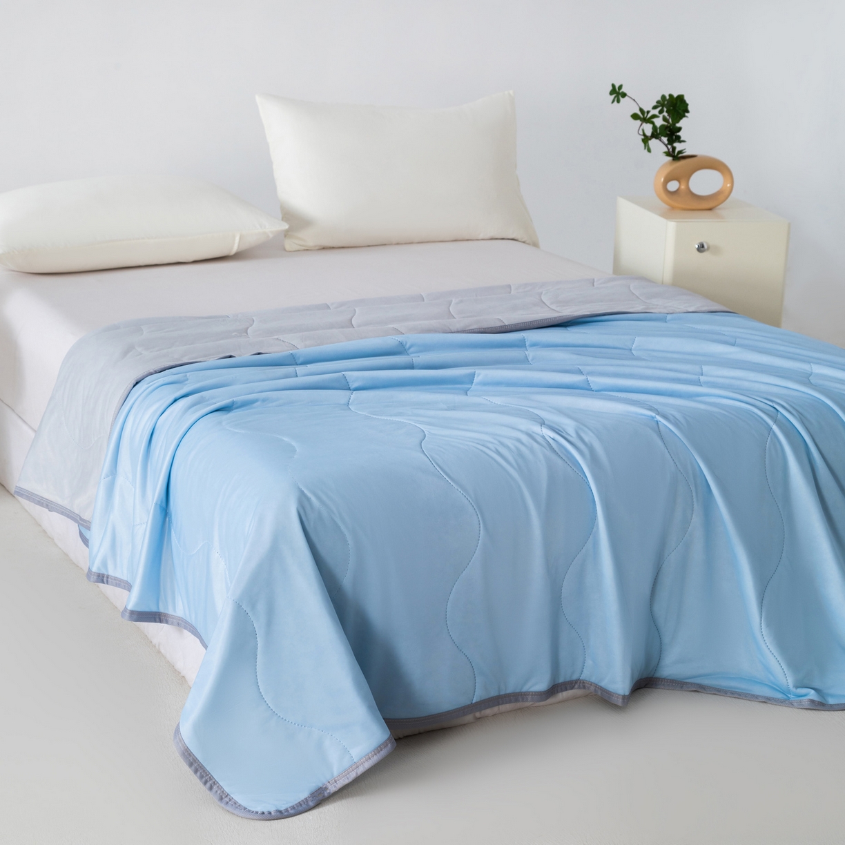 91家纺网 家纺一手货源 找家纺 畅销被业 2026新款凉感丝夏凉被夏被-大波浪 波浪格-天蓝