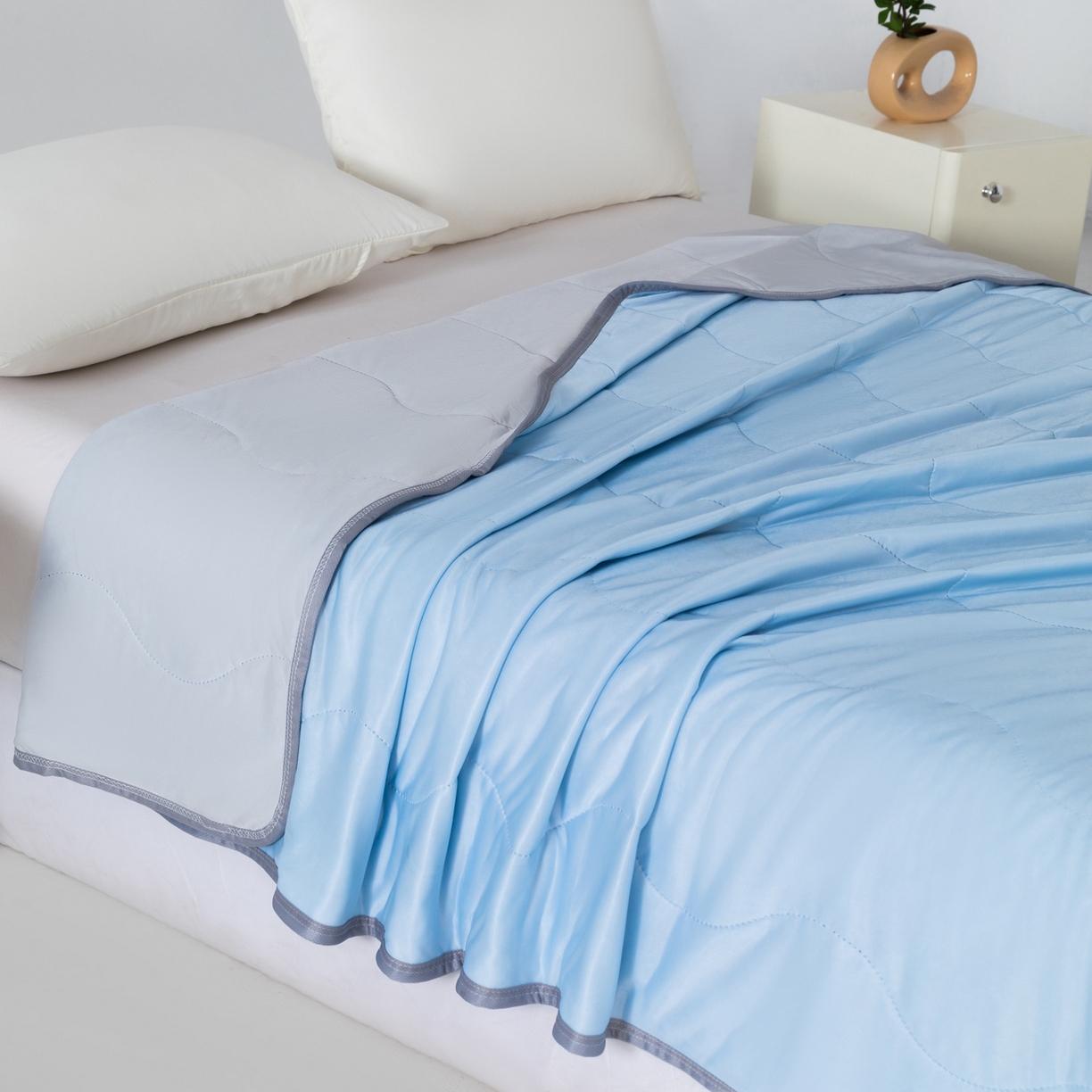 91家纺网 家纺一手货源 找家纺 畅销被业 2026新款凉感丝夏凉被夏被-大波浪 波浪格-天蓝