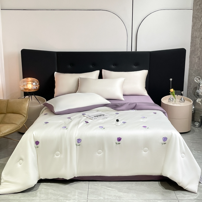 91家纺网 家纺一手货源 找家纺 席佬大 2026新款水洗冰丝夏被 夏被四件套 郁金香—奶白紫