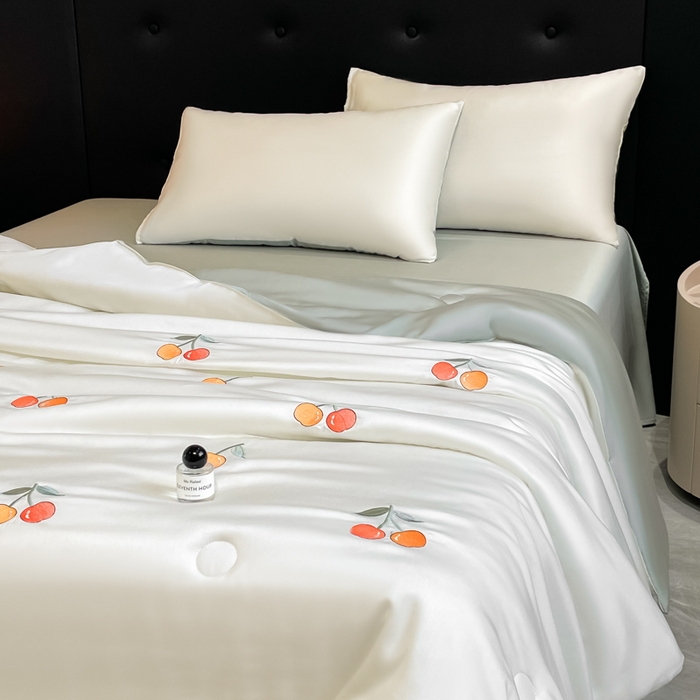 91家纺网 家纺一手货源 找家纺 席佬大 2026新款水洗冰丝夏被 夏被四件套 樱桃-奶白绿