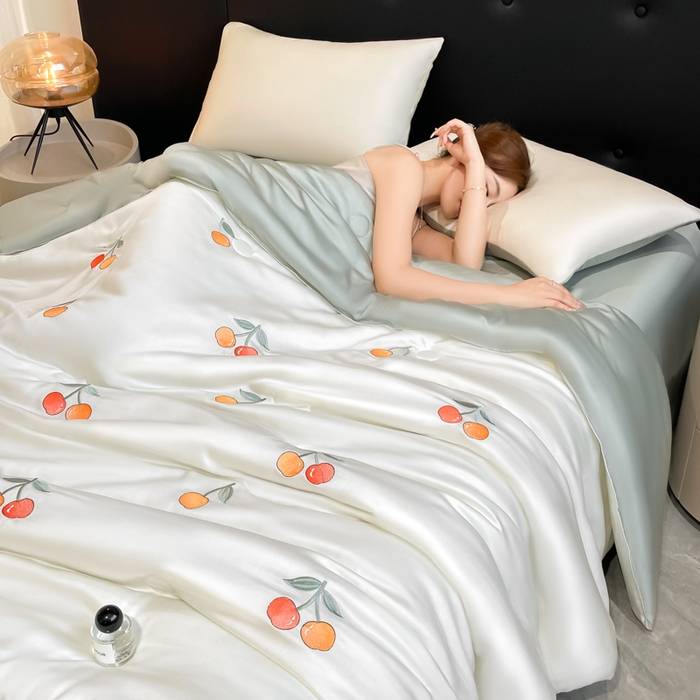 91家纺网 家纺一手货源 找家纺 席佬大 2026新款水洗冰丝夏被 夏被四件套 樱桃-奶白绿