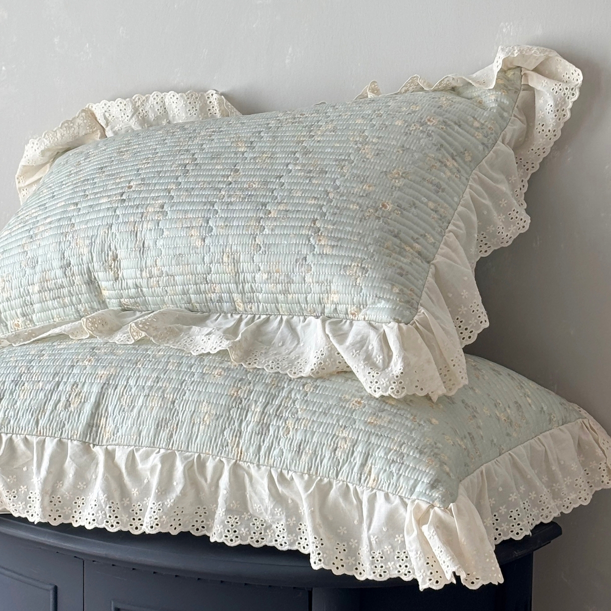 91家纺网 家纺一手货源 找家纺 满座家居 2026新款法式纯棉花边全棉床盖四件套小碎花田园风 幻境