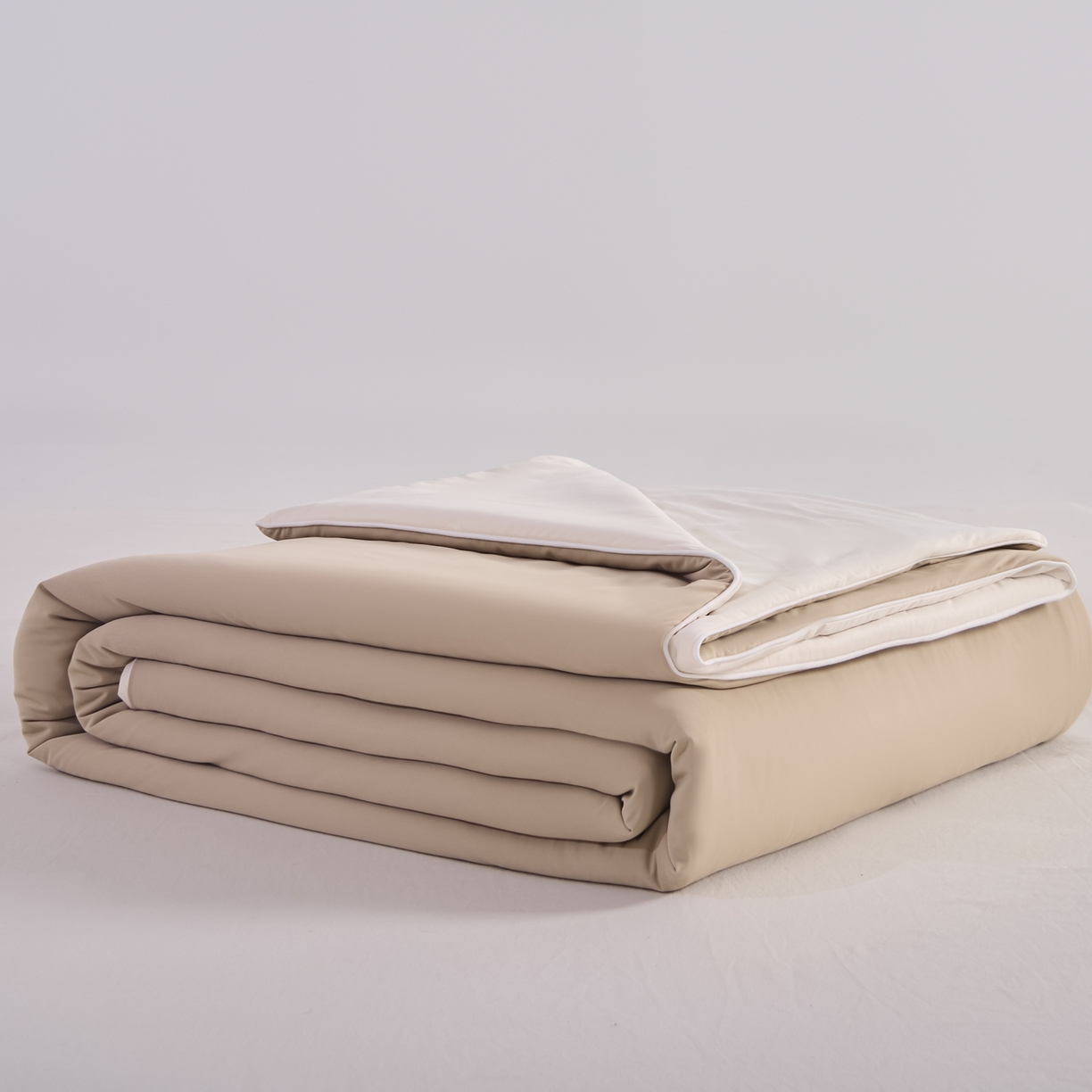 91家纺网 家纺一手货源 找家纺 苏羿家纺 2026春夏新款A类踩棉工艺凉感丝纯色夏被空调被夏凉被 被子被芯 奶油白+浅咖