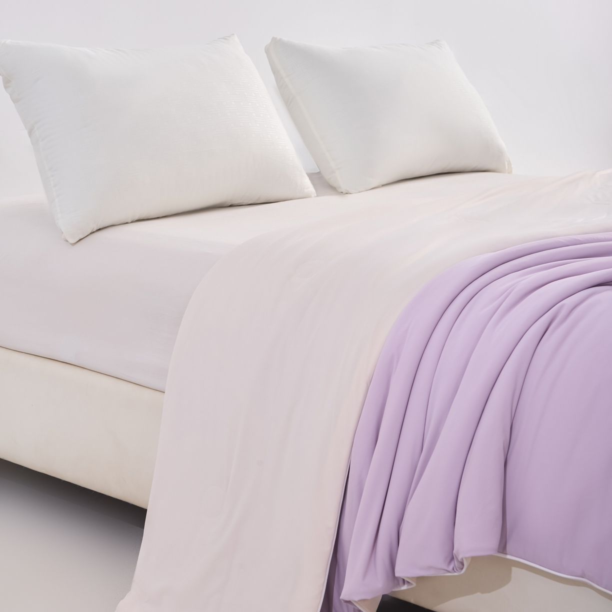 91家纺网 家纺一手货源 找家纺 苏羿家纺 2026春夏新款A类踩棉工艺凉感丝纯色夏被空调被夏凉被 被子被芯 奶油白+浅紫