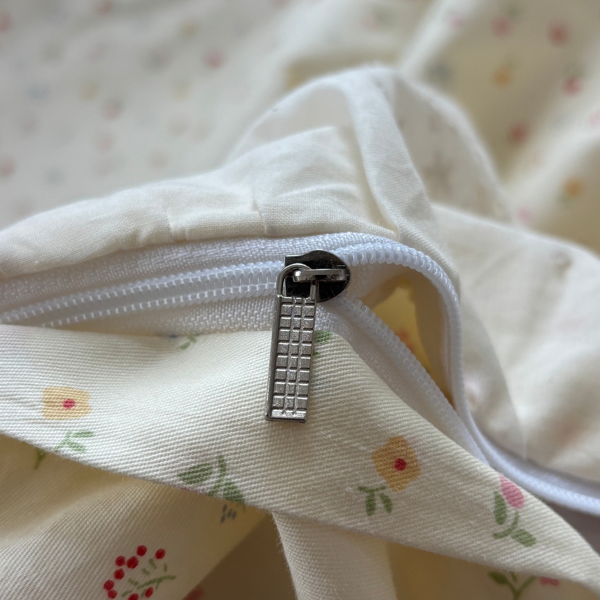 91家纺网 家纺一手货源 找家纺 满座家居 2026新款法式纯棉花边全棉床盖四件套小碎花田园风 木马