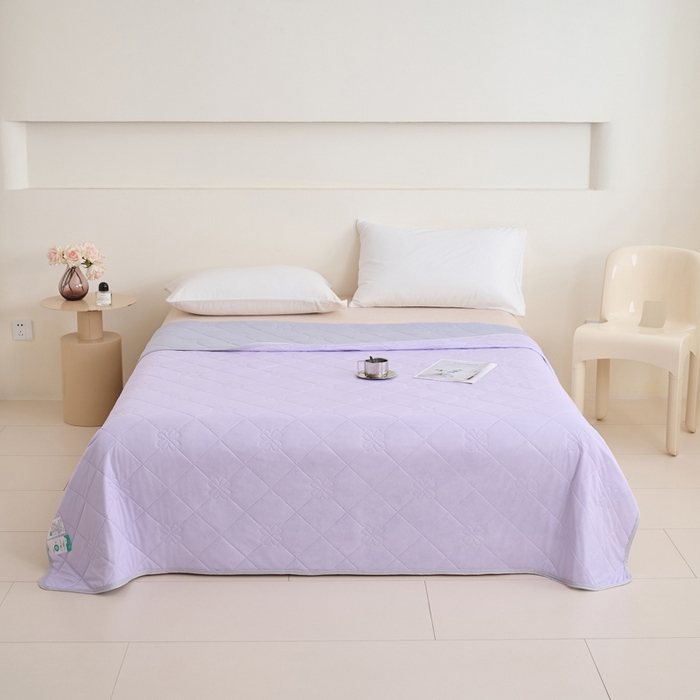 91家纺网 家纺一手货源 找家纺 畅销被业 2026新款跨境外贸凉感丝纯色压花夏被系列 魅紫