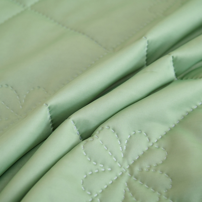 91家纺网 家纺一手货源 找家纺 畅销被业 2026新款跨境外贸凉感丝纯色压花夏被系列 果绿