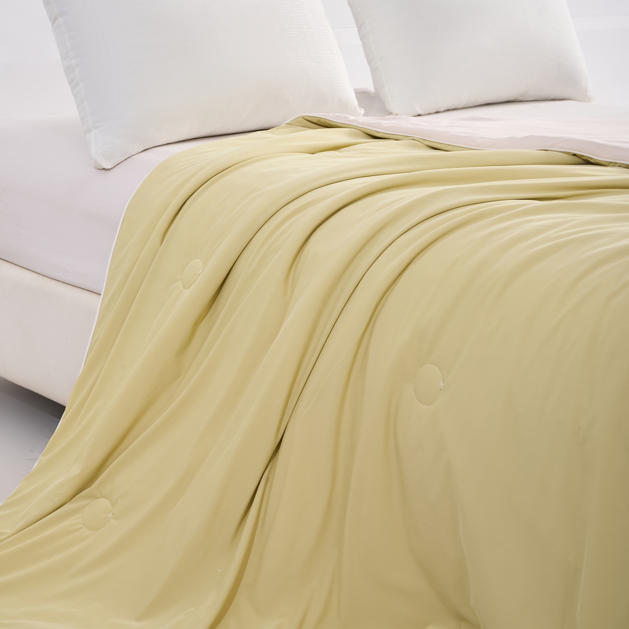 91家纺网 家纺一手货源 找家纺 苏羿家纺 2026春夏新款A类踩棉工艺凉感丝纯色夏被空调被夏凉被 被子被芯 奶油白+芝士黄