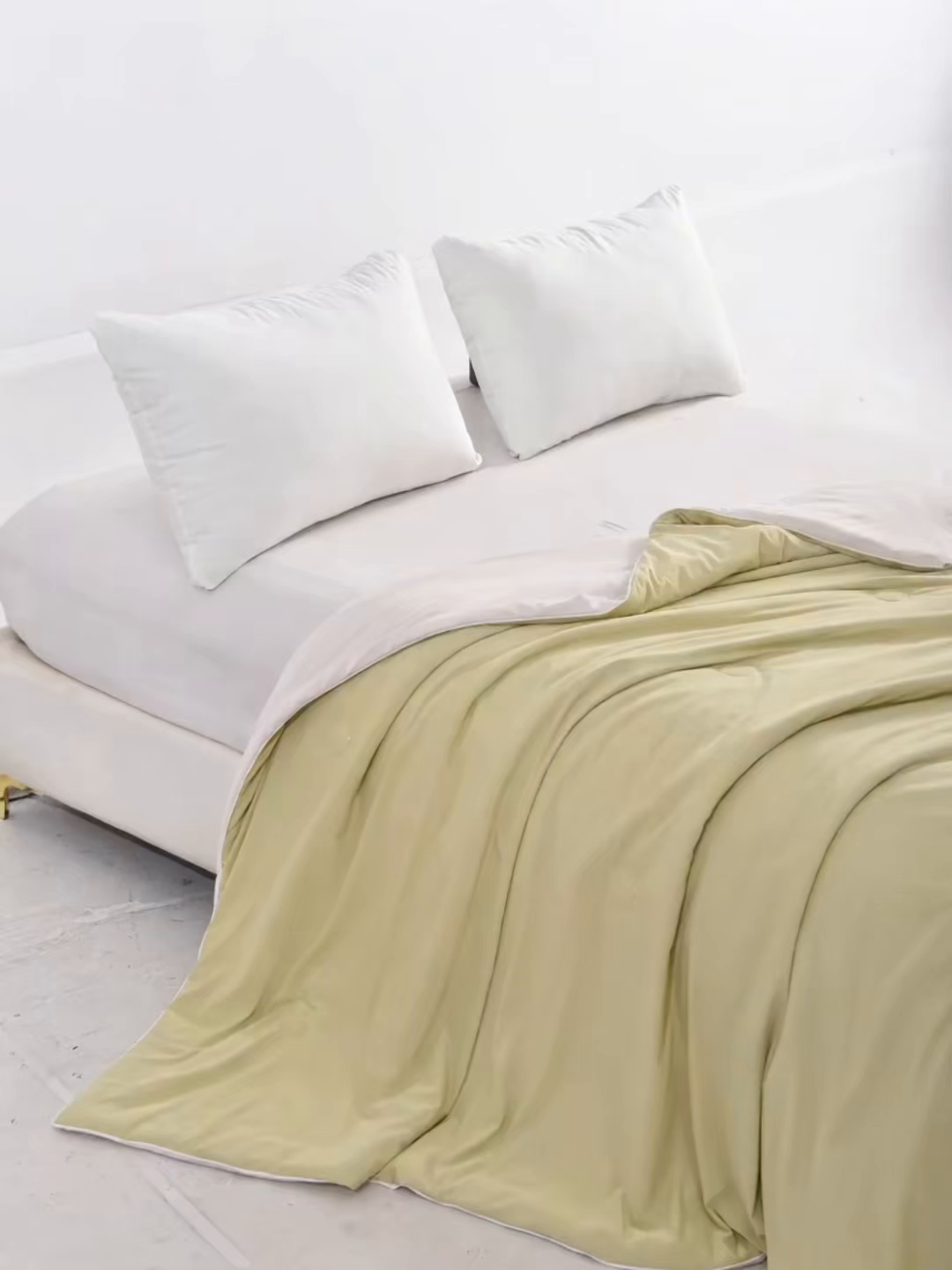 91家纺网 家纺一手货源 找家纺 苏羿家纺 2026春夏新款A类踩棉工艺凉感丝纯色夏被空调被夏凉被 被子被芯 奶油白+芝士黄