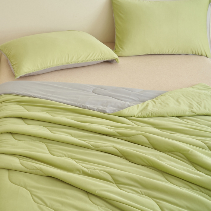 91家纺网 家纺一手货源 找家纺 畅销被业 2026新款凉感丝抗菌羽丝棉夏被夏凉被空调被 果绿-浅灰