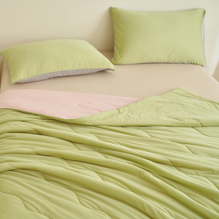 91家纺网 家纺一手货源 找家纺 畅销被业 2026新款凉感丝抗菌羽丝棉夏被夏凉被空调被 果绿-粉色