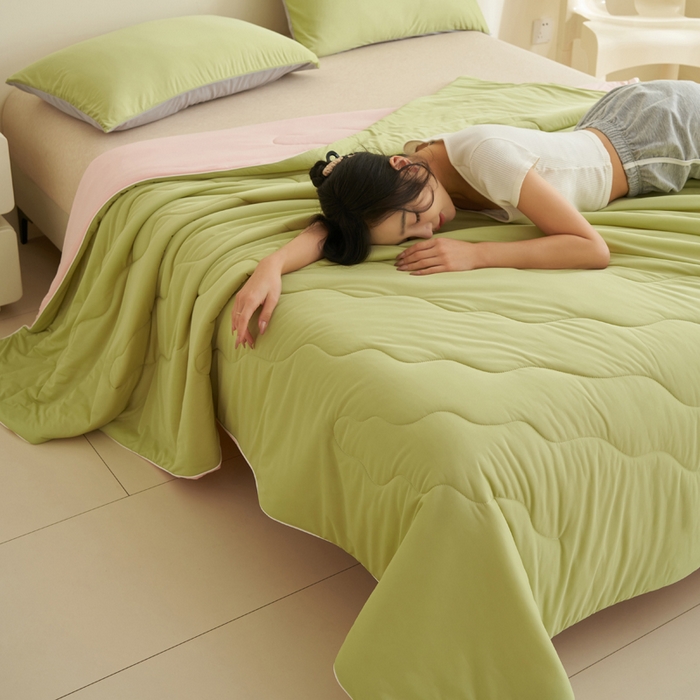 91家纺网 家纺一手货源 找家纺 畅销被业 2026新款凉感丝抗菌羽丝棉夏被夏凉被空调被 果绿-粉色