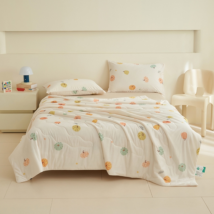 91家纺网 家纺一手货源 找家纺 畅销被业 2026新款卡通印花跨境外贸有氨凉感丝冰淇淋夏凉被空调被 小南瓜