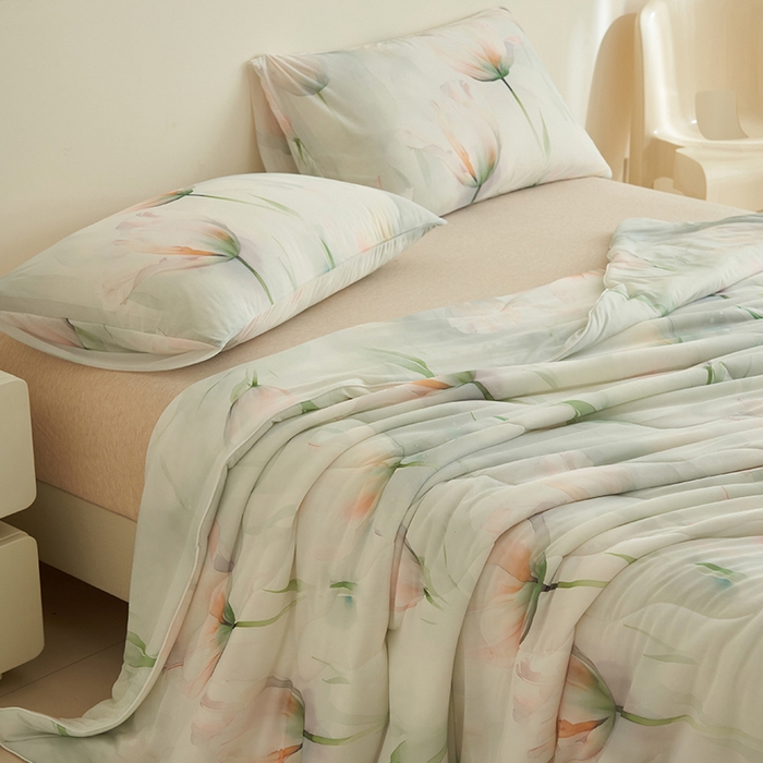 91家纺网 家纺一手货源 找家纺 畅销被业 2026新款卡通印花跨境外贸有氨凉感丝冰淇淋夏凉被空调被 国色天香