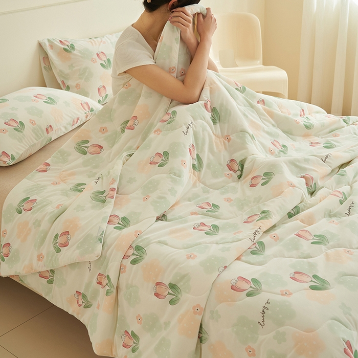 91家纺网 家纺一手货源 找家纺 畅销被业 2026新款卡通印花跨境外贸有氨凉感丝冰淇淋夏凉被空调被 郁金香