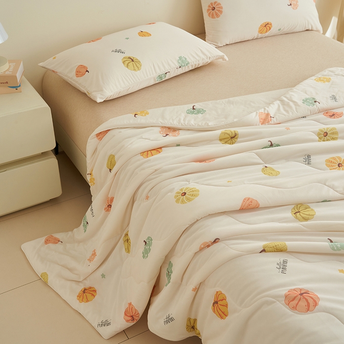 91家纺网 家纺一手货源 找家纺 畅销被业 2026新款卡通印花跨境外贸有氨凉感丝冰淇淋夏凉被空调被 小南瓜