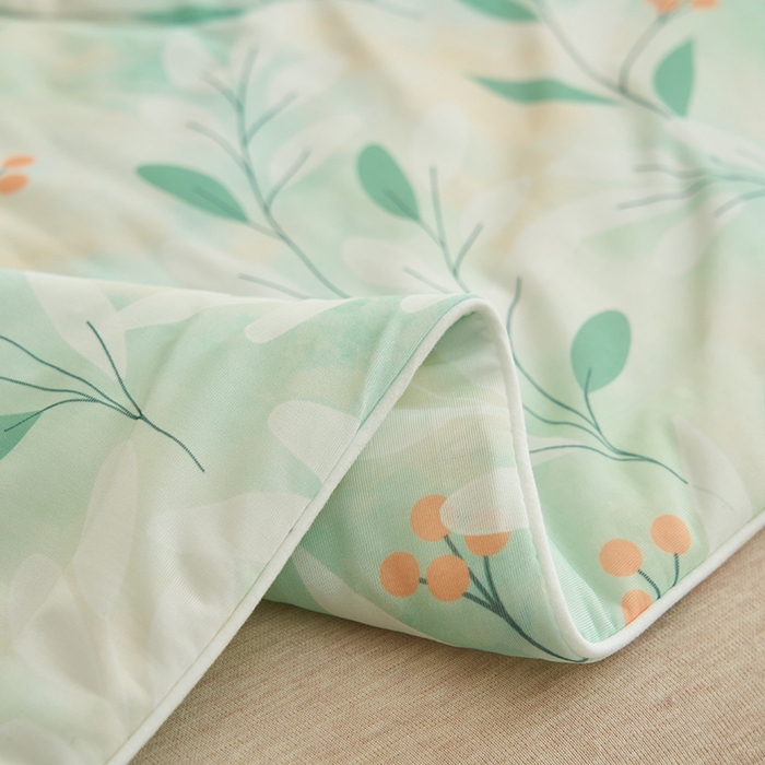 91家纺网 家纺一手货源 找家纺 畅销被业 2026新款卡通印花跨境外贸有氨凉感丝冰淇淋夏凉被空调被 绿风铃