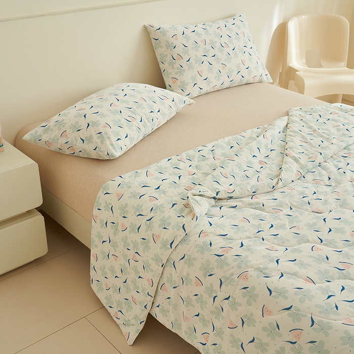 91家纺网 家纺一手货源 找家纺 畅销被业 2026新款卡通印花跨境外贸有氨凉感丝冰淇淋夏凉被空调被 顶呱呱